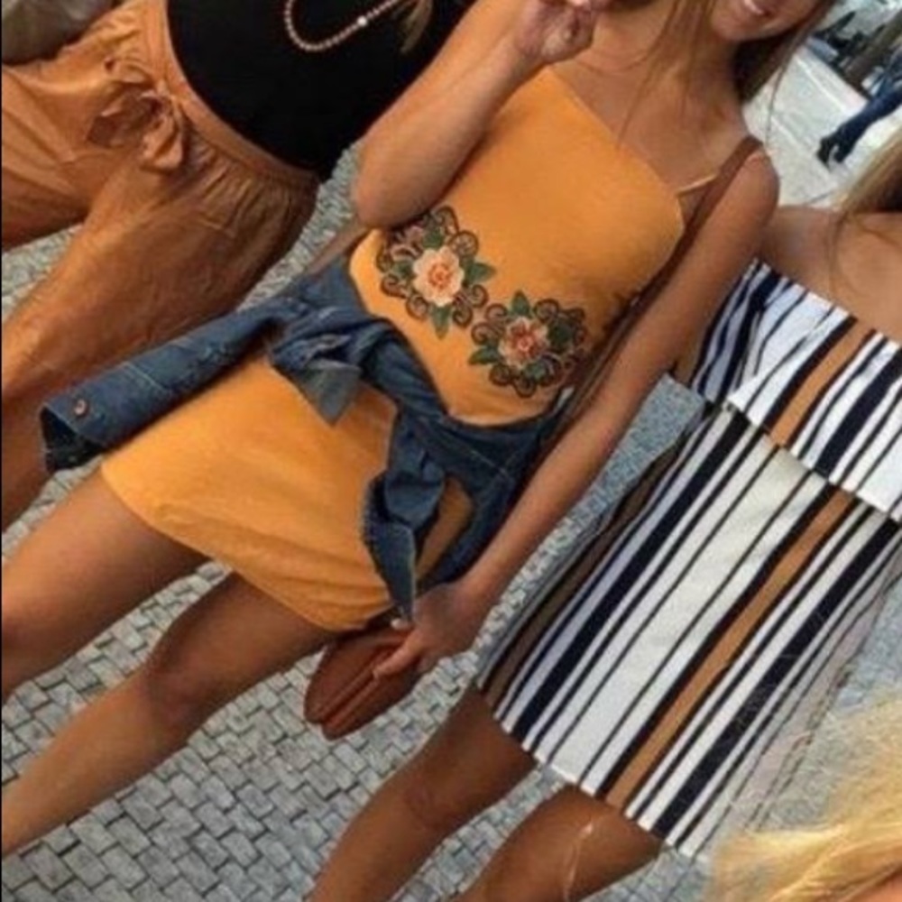 Yellow HelloMolly dress size 8.